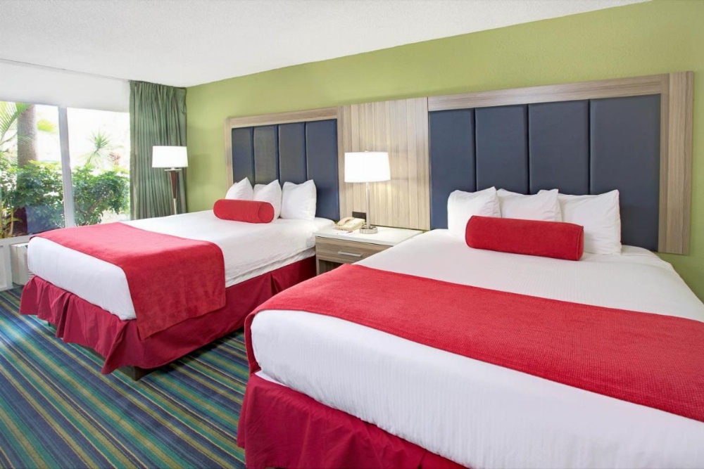 Ramada by Wyndham Fort Lauderdale Airport/Cruise Port